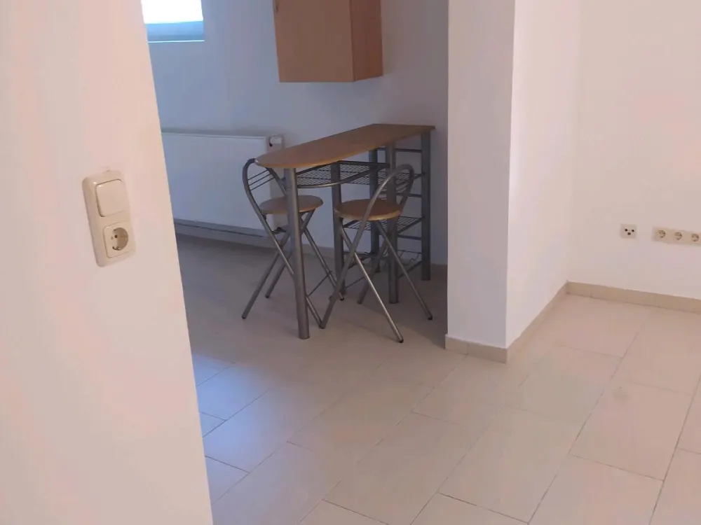 Cozy 40sqm Basement Apartment - Quiet Location