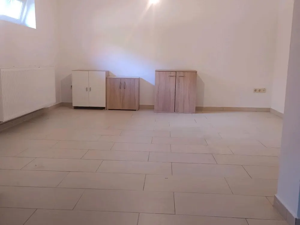 Cozy 40sqm Basement Apartment - Quiet Location