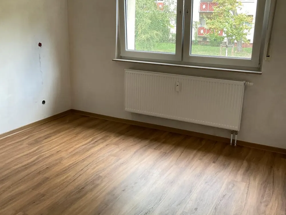 Helle 3,5-Zimmer-Wohnung mit Loggia in Eckenheim zu vermieten