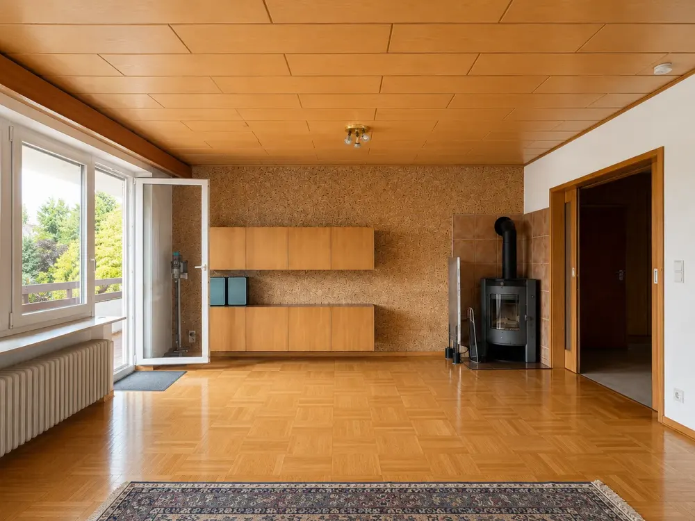 Großzügige 2,5 Zimmer-OG-Wohnung mit tollem Balkon, Garage in ES-Berkheim