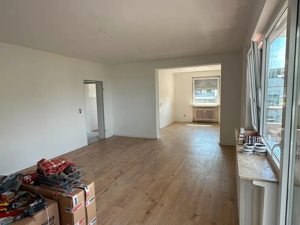 Moderne 4 ZKB frisch renoviert modern