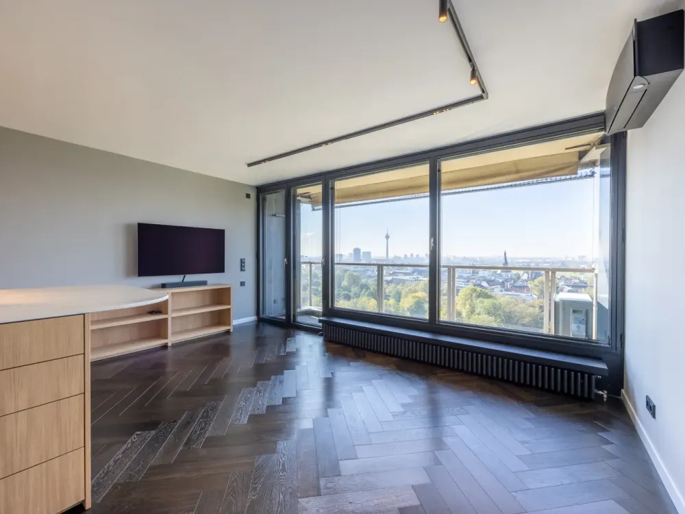 *SKYNEST: designed around modern living* - mit einzigartigem Blick über den Kö-Bogen und Hofgarten