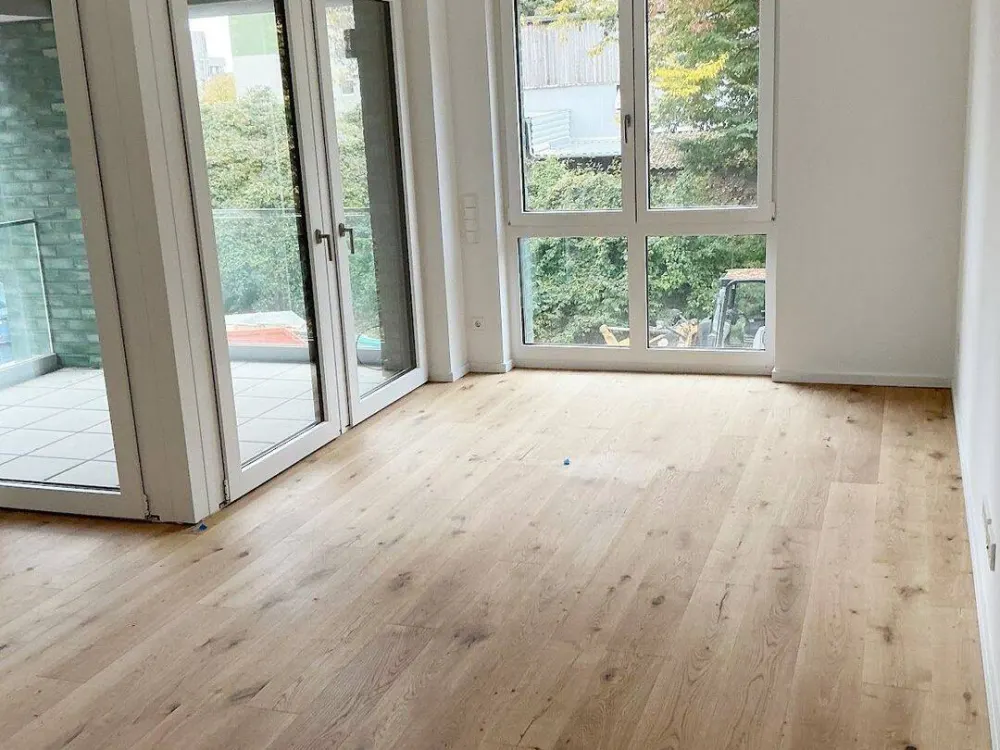 Einziehen und Genießen! Neubauwohnung mit 3 Zimmern, lichtdurchflutet, Loggia, Einbauküche, Aufzug