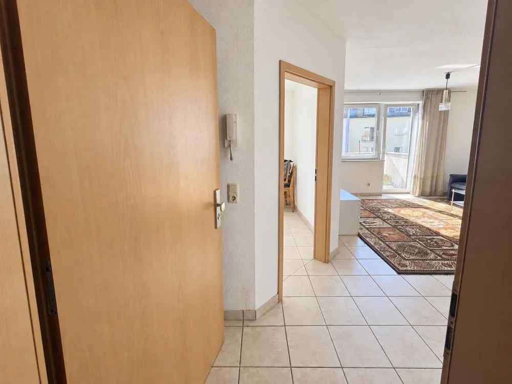 Helle Wohnung mit Balkon und Fußbodenheizung, ca. 53 m² in Köln