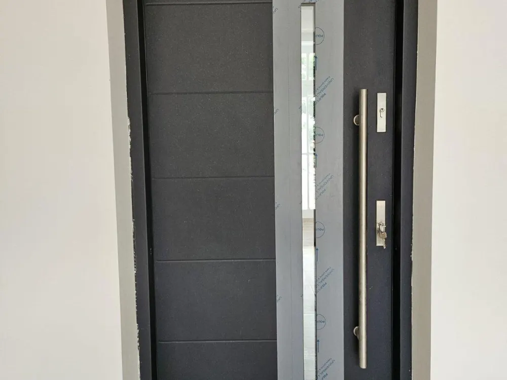 Großzügige sonnige Wohnung zu vermieten