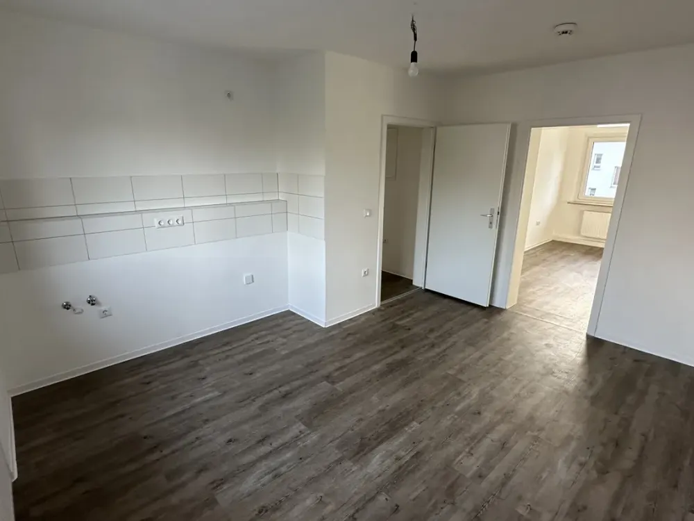 Cozy 2-Room Apartment with Balcony