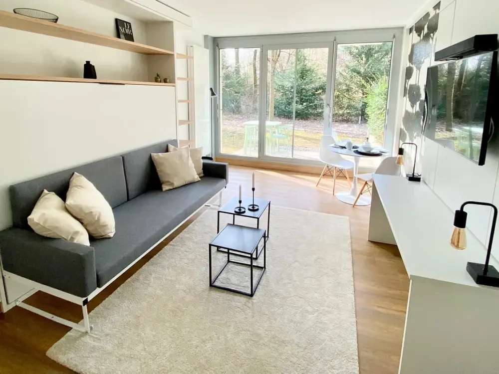 Superior Comfort Apartment mit Sonderausstattung & Terrasse, ab November verfügbar