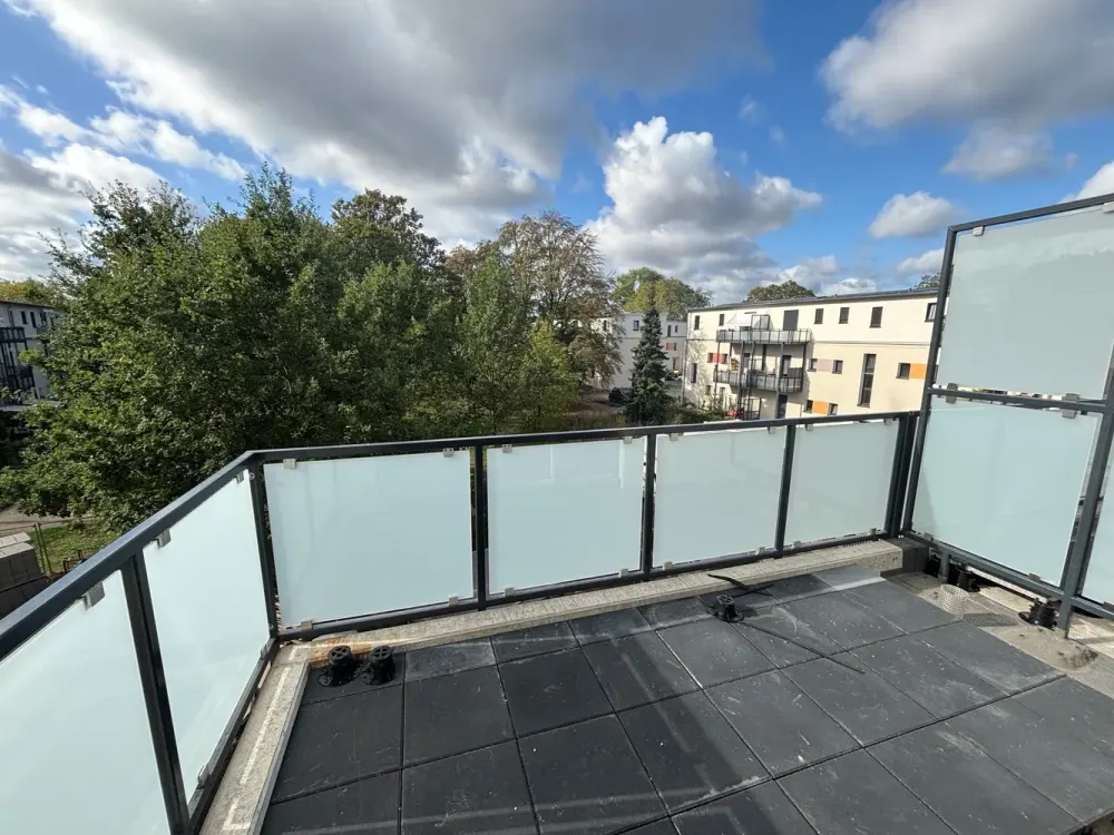 Move-in ready new building, 2-room apartment with balcony, separate kitchen, barrier-free