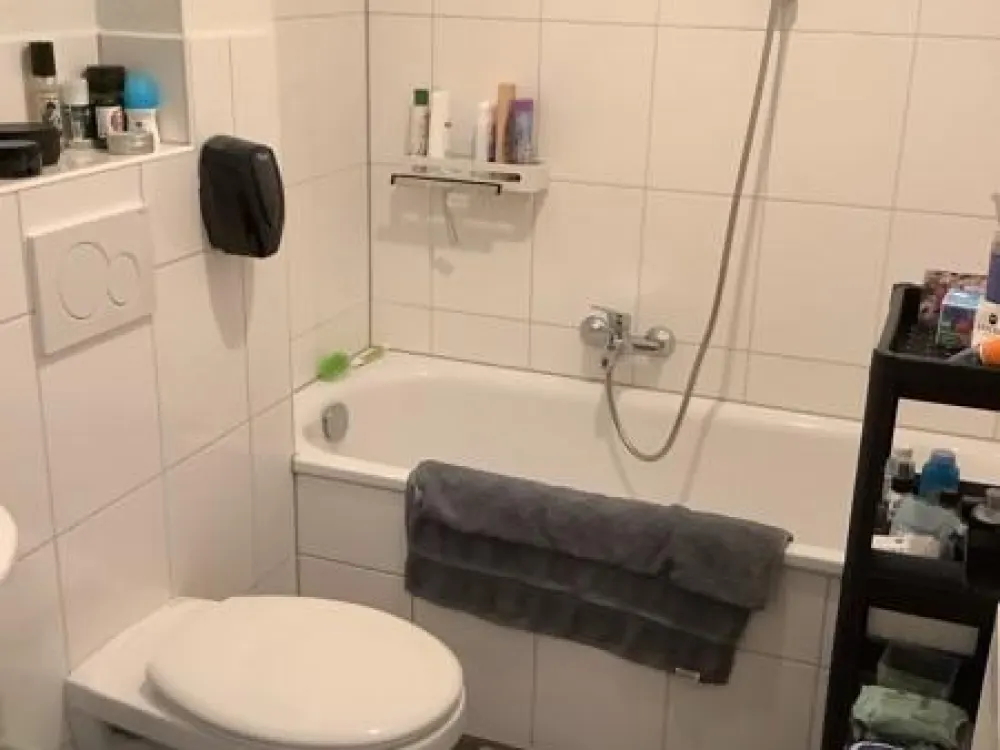 Bezugsfertige 2-Zimmer-Wohnung mit Balkon im schönen Bissingheim!