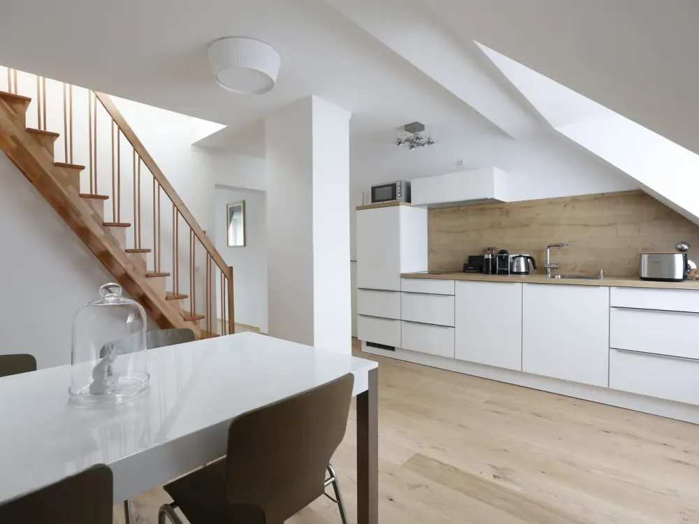 Exklusives Angebot: Möblierte 5* Wohnung "Oberkassel" in Düsseldorf Derendorf