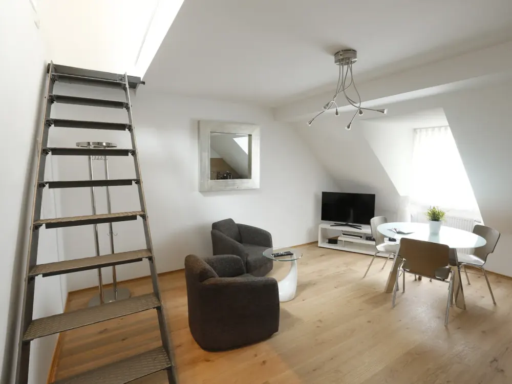 Exklusives Angebot: Möblierte 5* Wohnung "Oberkassel" in Düsseldorf Derendorf