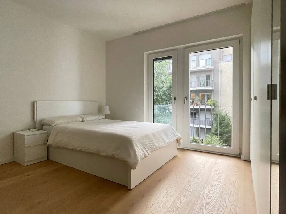 Exklusive, neuwertige 2-Zimmer-Wohnung mit Balkon und EBK in Düsseldorf