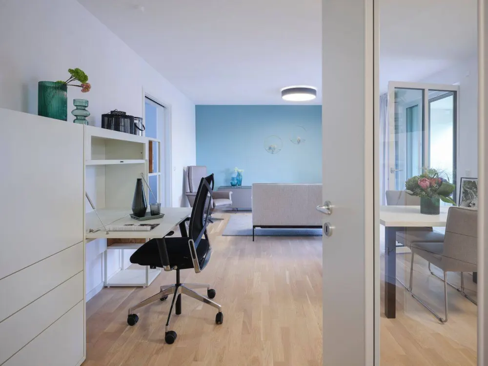 Moderne 2-Zimmer-Service-Wohnung für Senioren mit Loggia im Quartier Langseestraße
