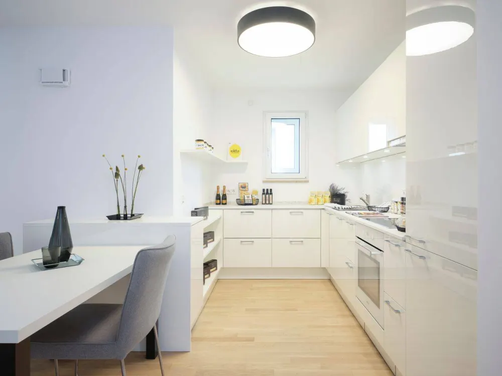Moderne 2-Zimmer-Service-Wohnung für Senioren mit Loggia im Quartier Langseestraße