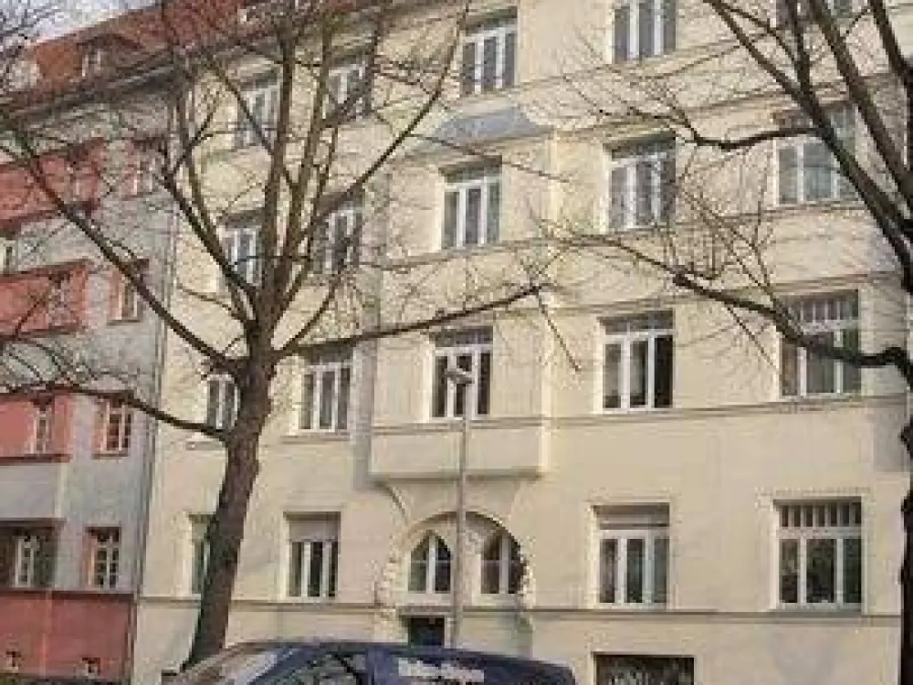 WG-geeignete, komplett sanierte 3-Raumwohnung mit Balkon