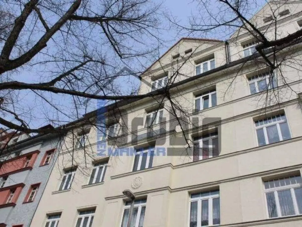 WG-geeignete, komplett sanierte 3-Raumwohnung mit Balkon