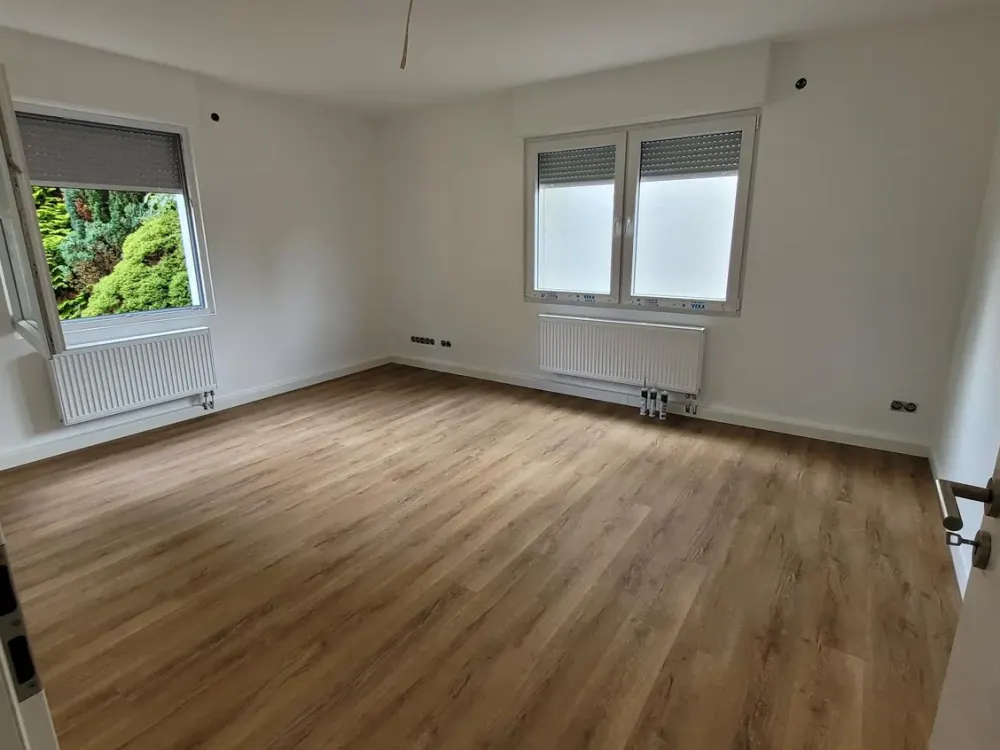 2024 Sanierte EG-Wohnung (3,5 Zimmer) in Korschenbroich