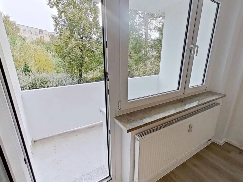 Modern 3-Room Apartment with Balcony in Rostock