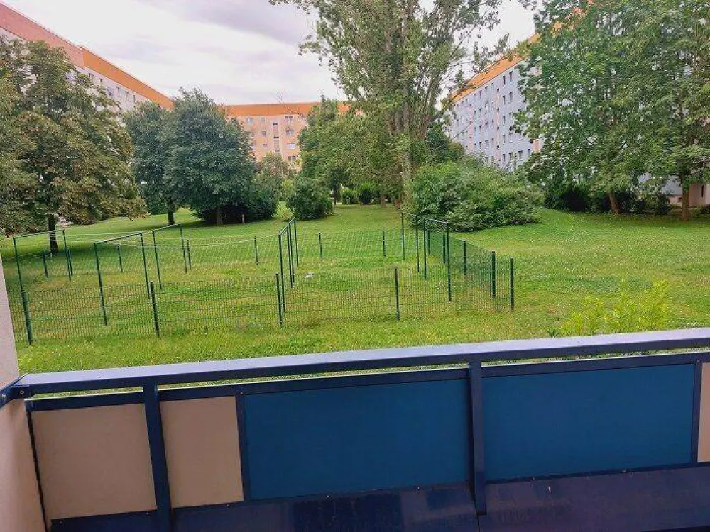 3 Raumwohnung im Balkon in der Hochparterre