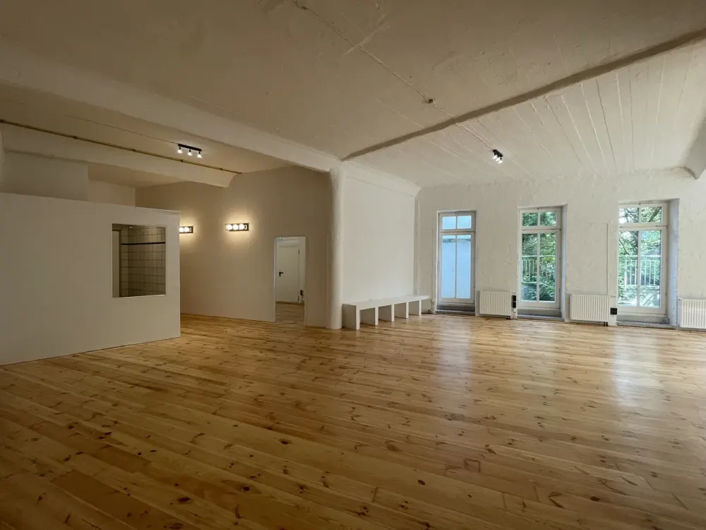Live & Work - Unique, Quiet Loft in Historic Workshop Building in Eimsbüttel
