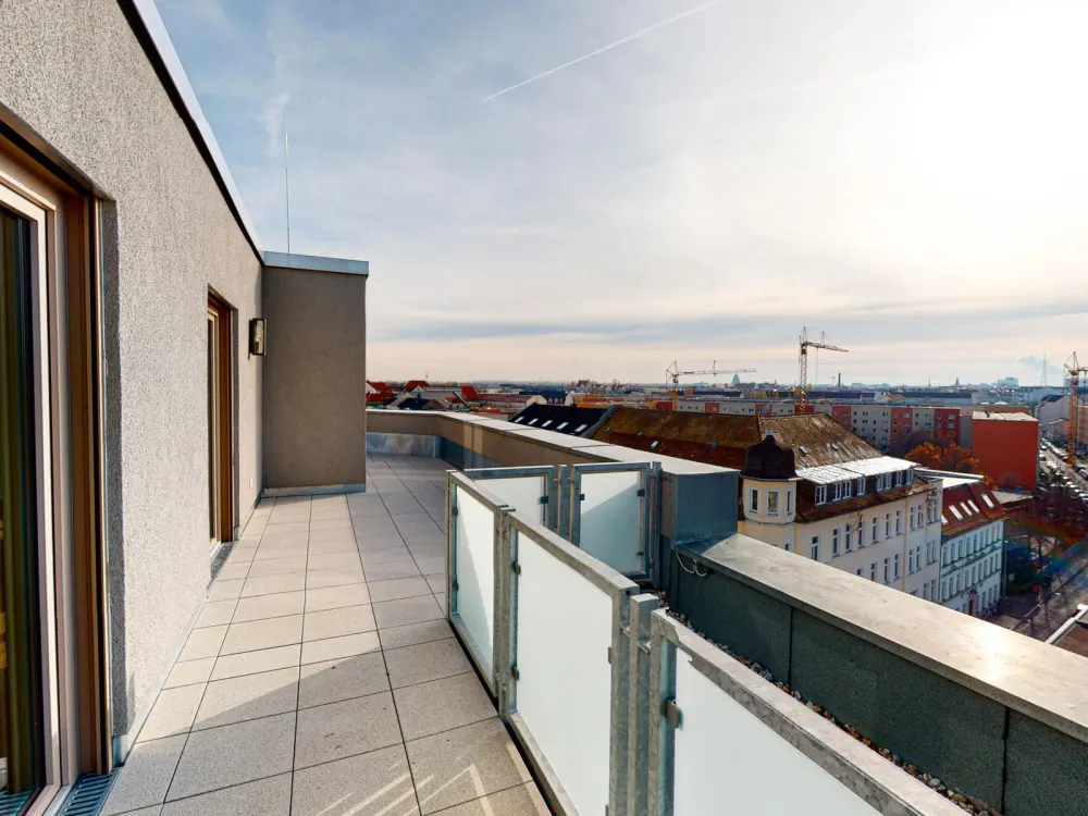 Exklusive Penthousewohnung: 4 Zimmer mit 2 Bädern und Dachterrasse