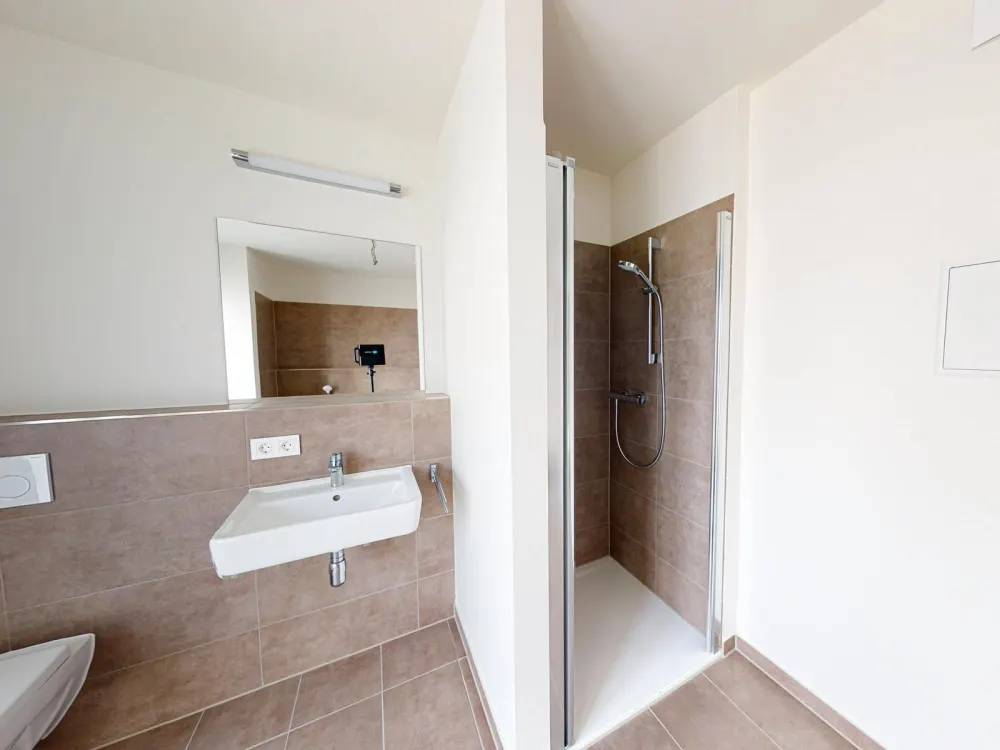 Exklusive Penthousewohnung: 4 Zimmer mit 2 Bädern und Dachterrasse