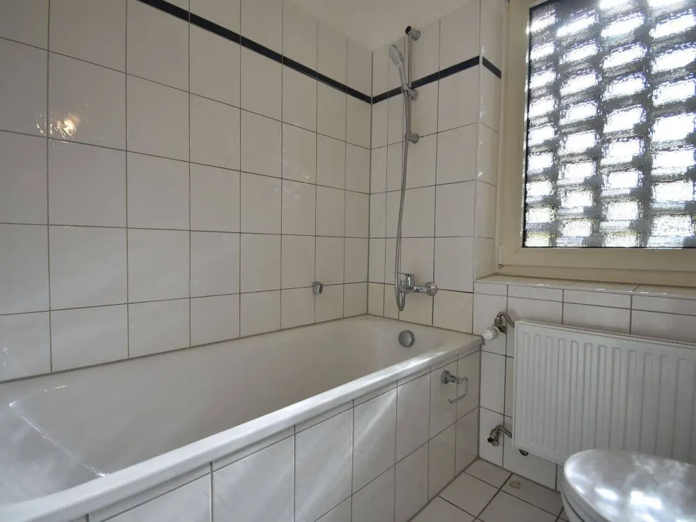 Frisch renoviert! Ideal geschnittene 3-Zimmer-Wohnung mit 2 Balkonen