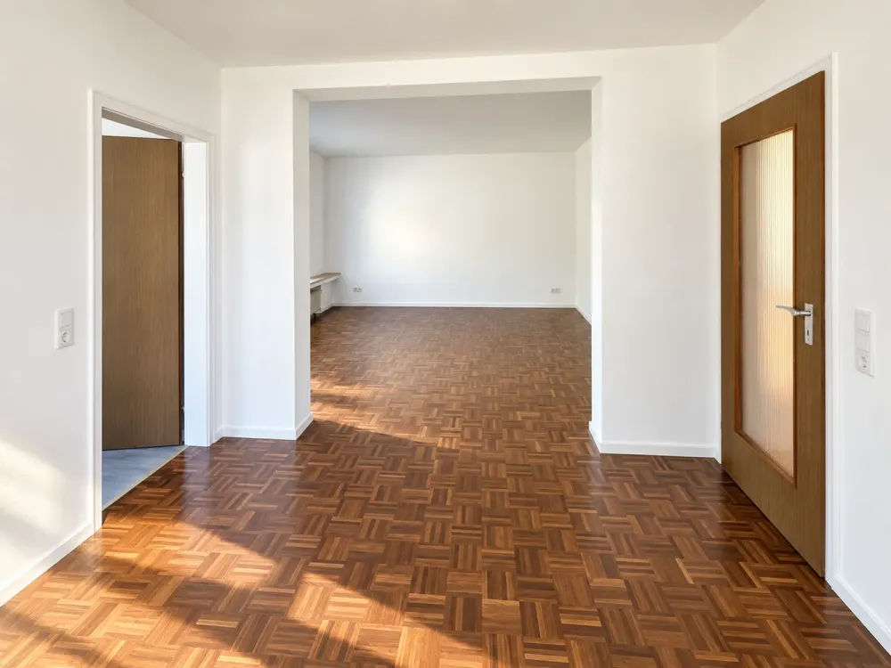 Ground Floor Apartment with Fitted Kitchen, Private Terrace, Garden Section and Parking Space in Cologne