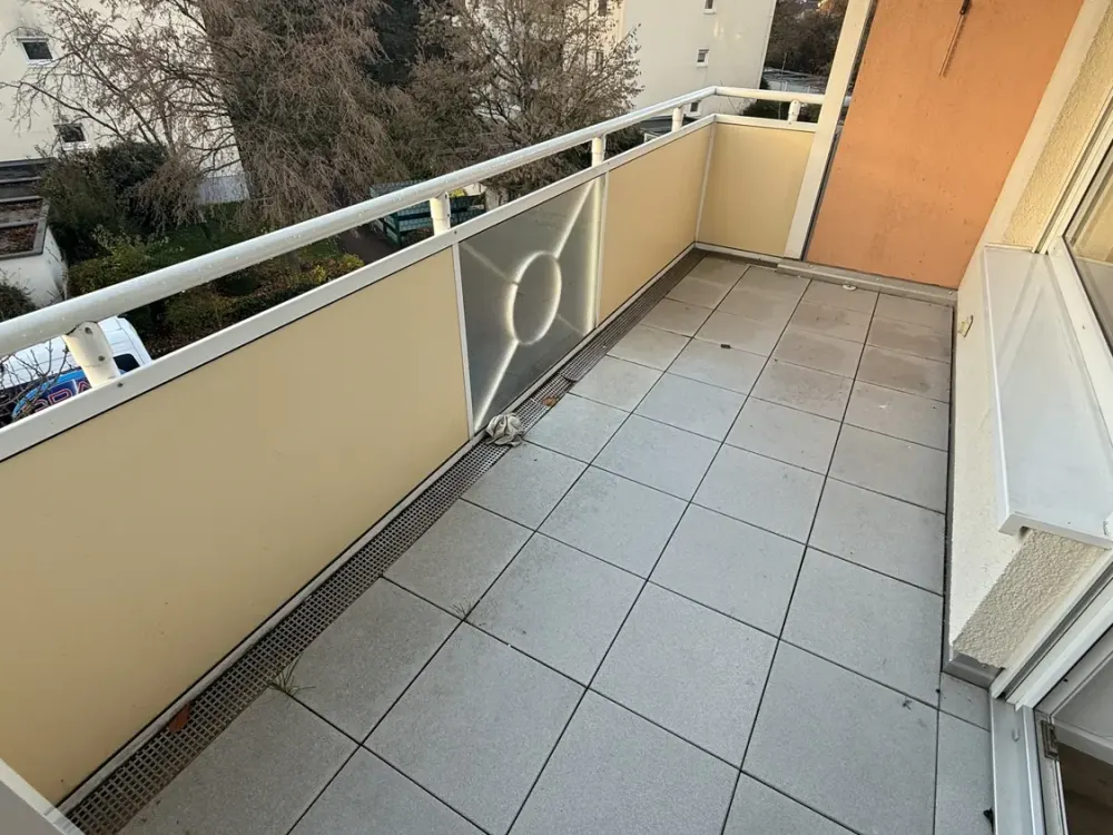 +++ SCHÖNE 4-ZIMMERWOHNUNG IN KELKHEIM-MITTE - MIT BALKON +++