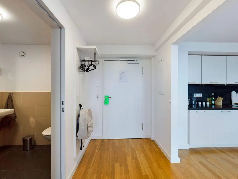 DIE ZIMMEREI | Möblierte 2-Zimmer-Wohnung in Eimsbüttel ideal für Berufstätige und Paare | XL Bude