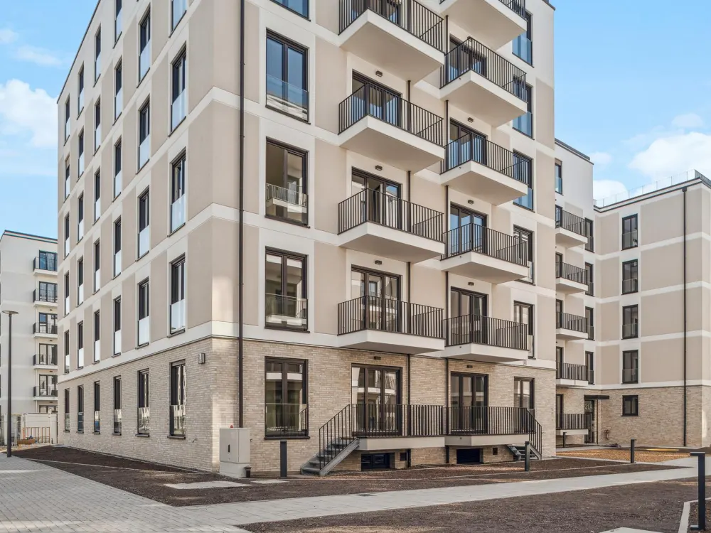 Erstklassiges Wohnen: Helle 2-Zimmer-Wohnung mit Einbauküche und Balkon