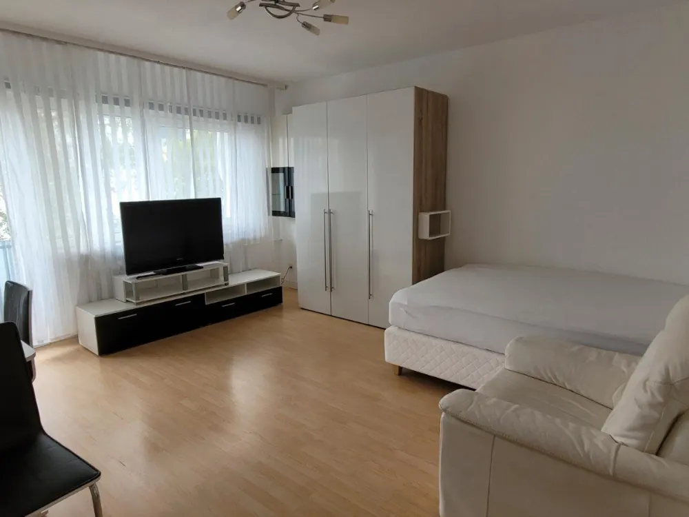 1 ZKB Apartment (Möbliert) ca 30 Qm nahe Airport (Crew Flughafen)