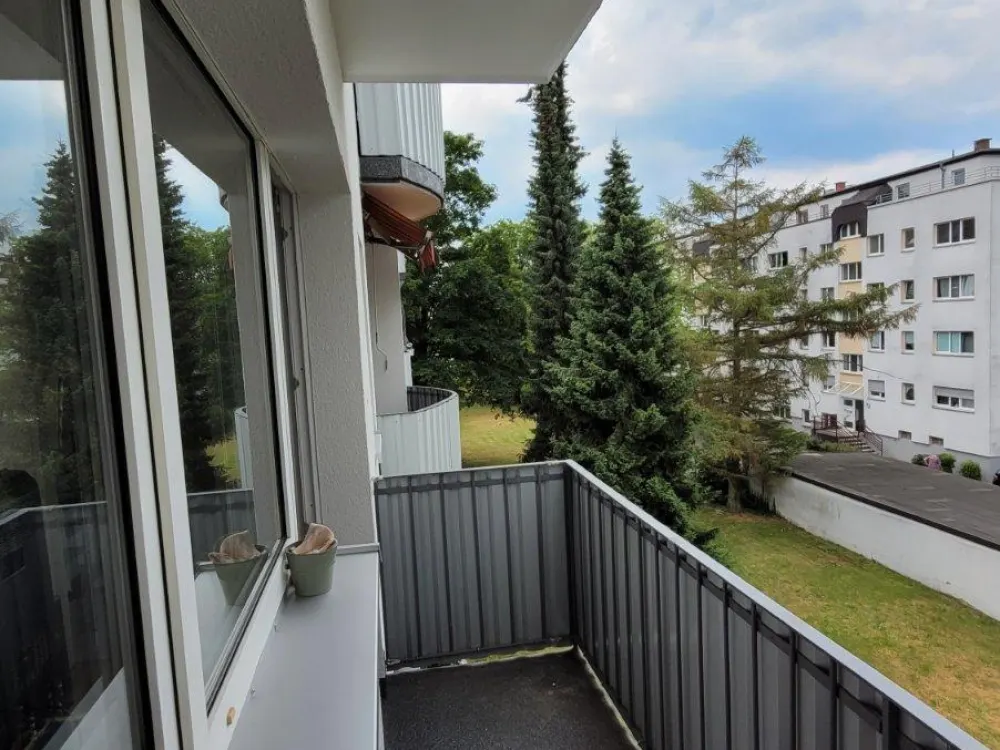 1 ZKB Apartment (Möbliert) ca 30 Qm nahe Airport (Crew Flughafen)