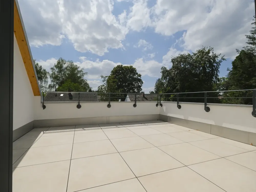 Neue Terrassenwohnung mit Top - Einbauküche