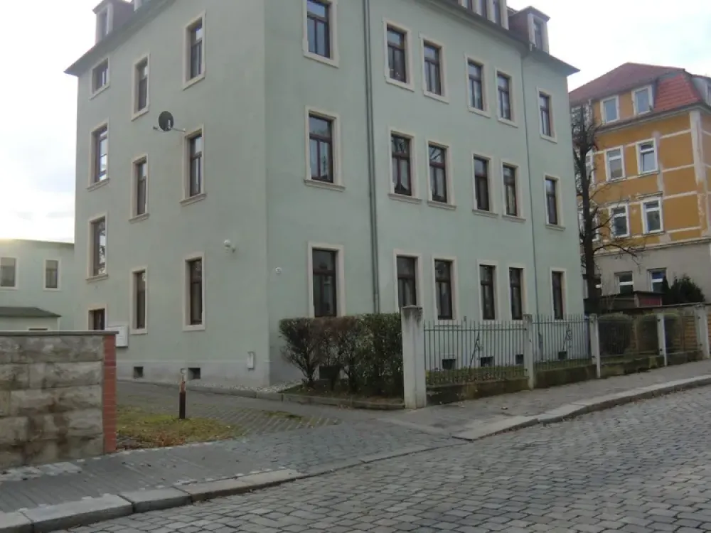 Herrliche 3-Raum-Wohnung im Altbau! Bilder folgen