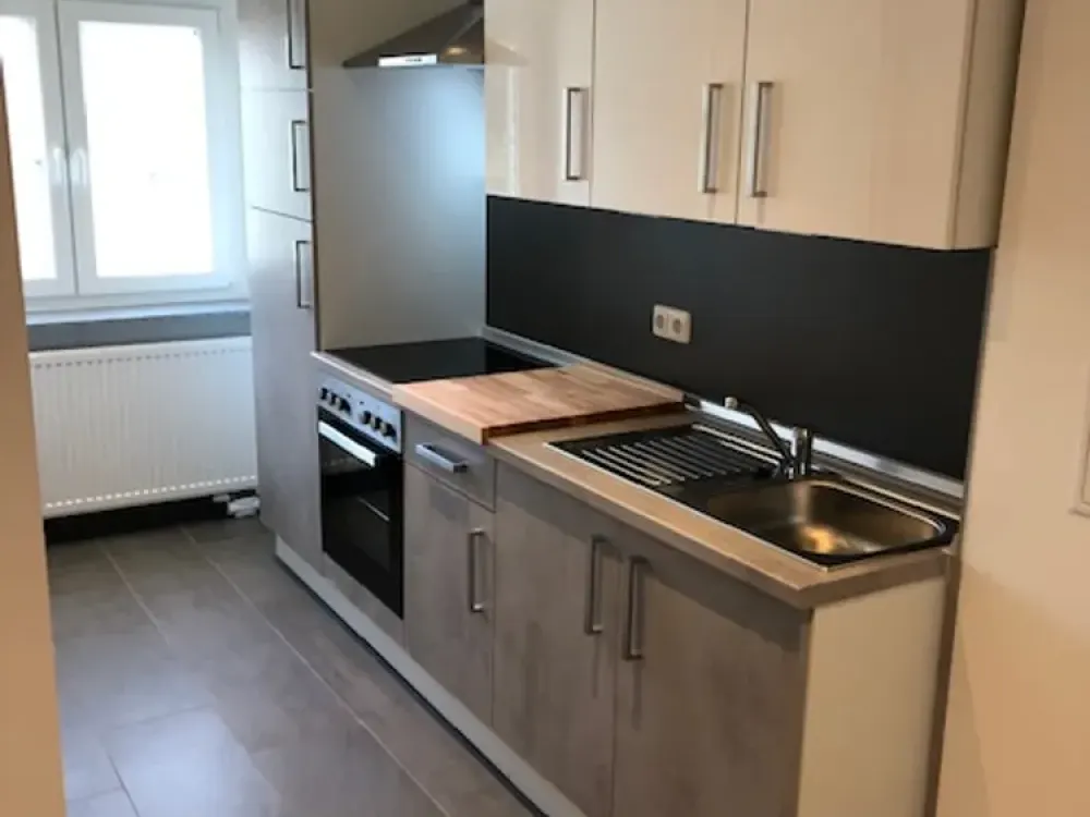 Nach Sanierung: exklusive 1-Zimmer-Wohnung mit EBK in Frankfurt am Main
