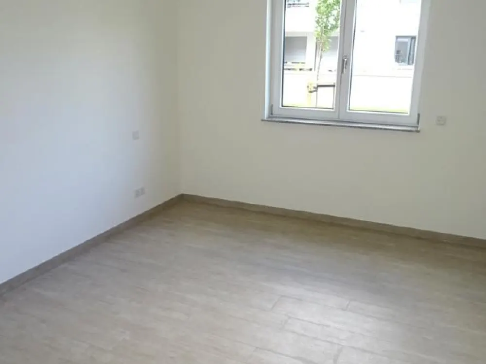 2 Bäder, 2 Balkone: Familienwohnung in Striesen *** EBK möglich ***