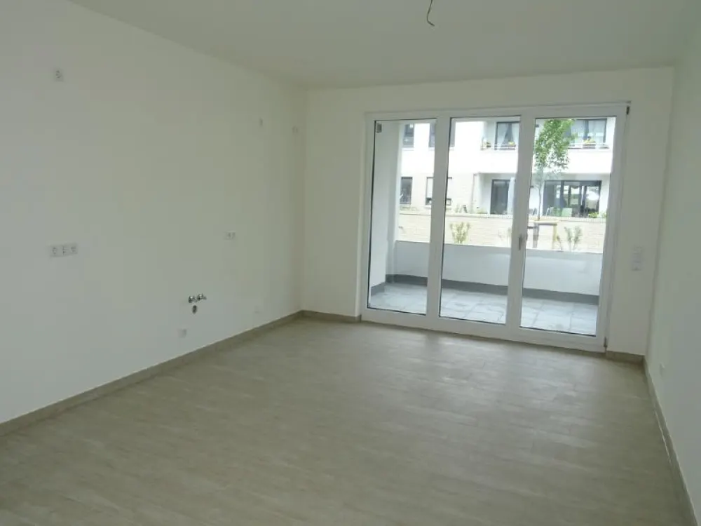 2 Bäder, 2 Balkone: Familienwohnung in Striesen *** EBK möglich ***