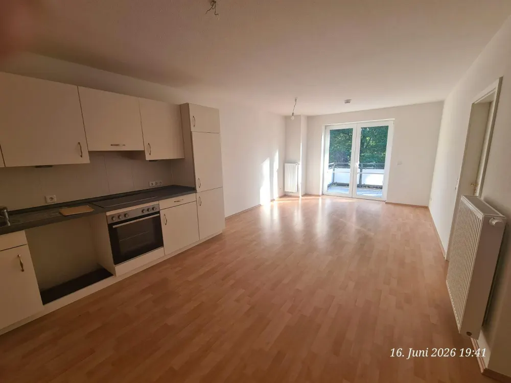 Hmb.-Sasel. Komf. 2-Zi.-Wohnung mit Balkon, Fahrstuhl, Carport