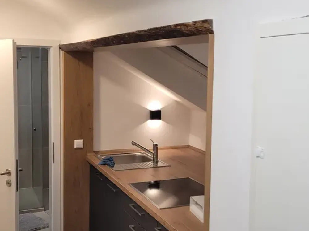 Moderne, möblierte Zweizimmerwohnung zu vermieten