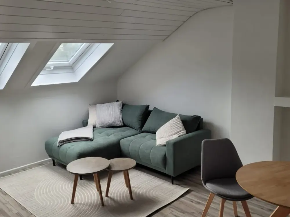 Moderne, möblierte Zweizimmerwohnung zu vermieten