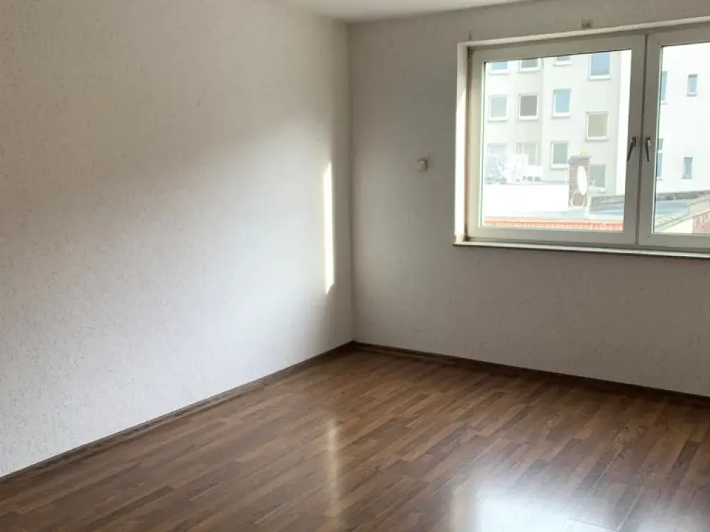 Lichtdurchflutete 3-Zimmer Wohnung mit Balkon - WBS erforderlich