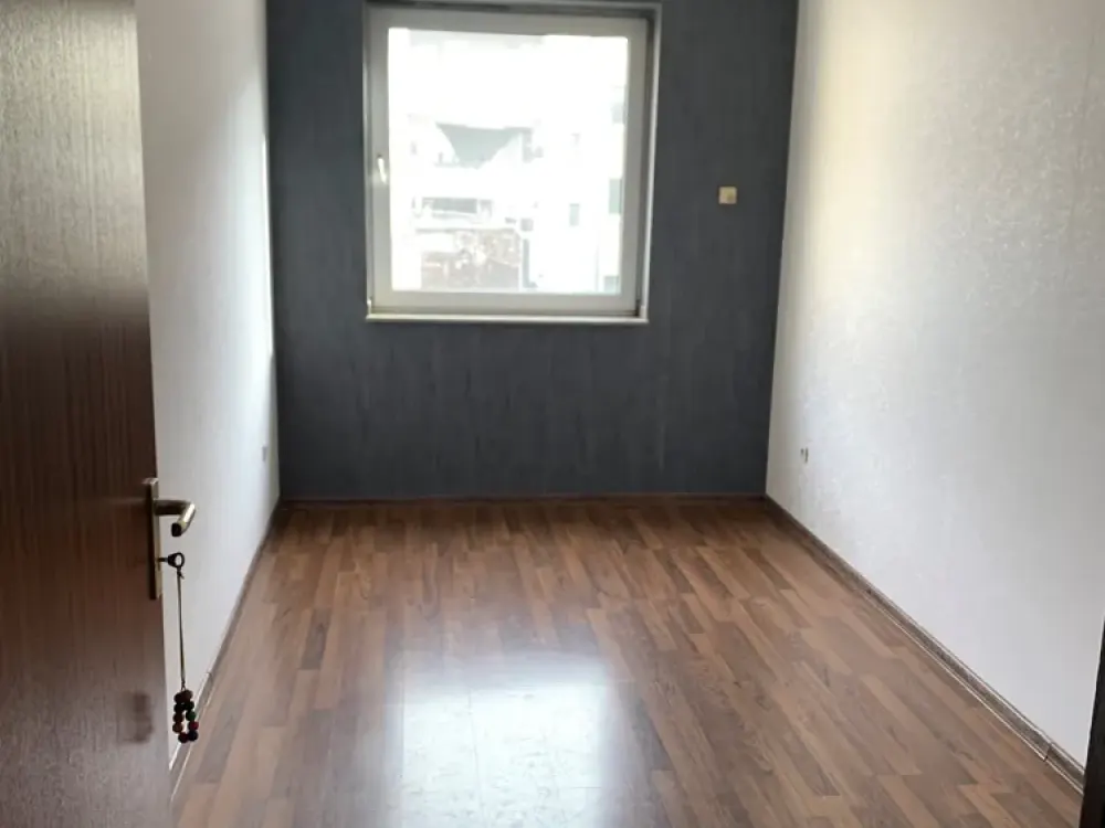 Lichtdurchflutete 3-Zimmer Wohnung mit Balkon - WBS erforderlich