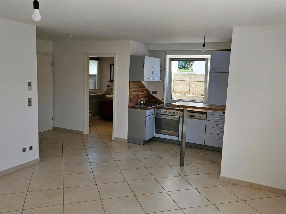 Helle Souterrainwohnung in Filderstadt