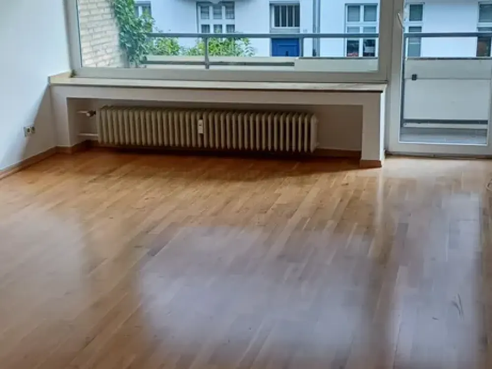 Bright 3-Room Apartment in Bismack District Near Stadtwald