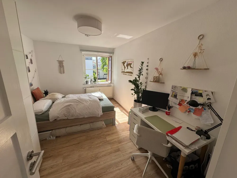 Nachmieter gesucht - Helle 2 Raum Wohnung mit Balkon nahe Auwald