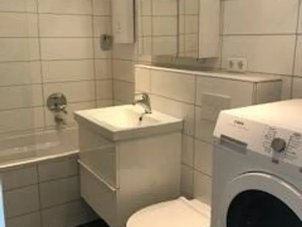 Stilvolle 1-Zimmer-Wohnung mit gehobener Innenausstattung mit Einbauküche in Berlin Wilmersdorf