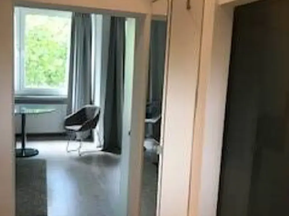 Stilvolle 1-Zimmer-Wohnung mit gehobener Innenausstattung mit Einbauküche in Berlin Wilmersdorf