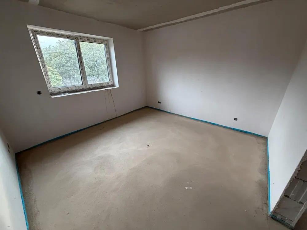 Newly Built First Occupancy: 3-Room Apartment with Balcony