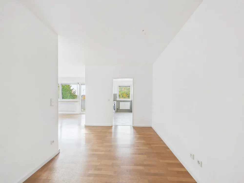 Move In & Feel Good - Renovated 2-Room Apartment in Nürnberg-Neuröthenbach!
